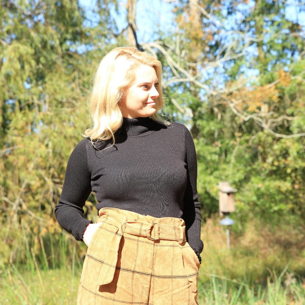 Black Ribbed Turtle Neck